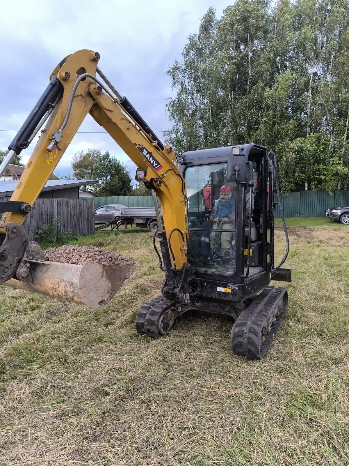 Богданово: техника на площадке и подготовка траншей — этап 4